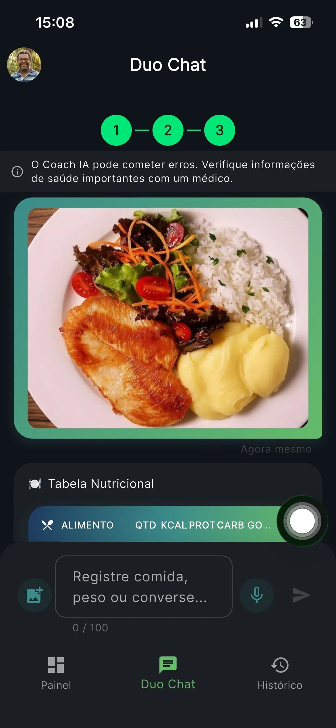 Foto de uma refeição compartilhada no chat com IA